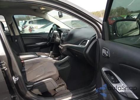 2017 Dodge Journey Sxt z USA, uszkodzony, nr VIN 3C4PDCBBXHT529327